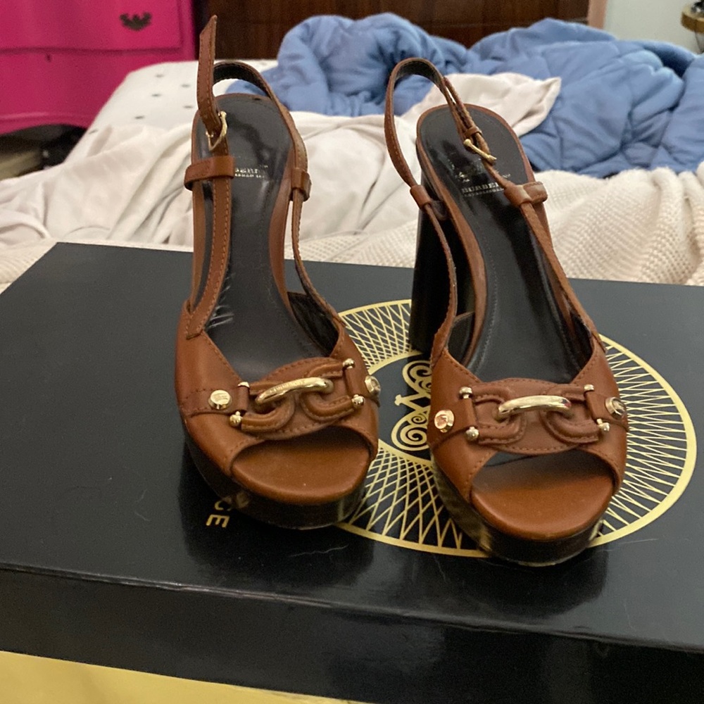 Burberry high heels in excellent condition